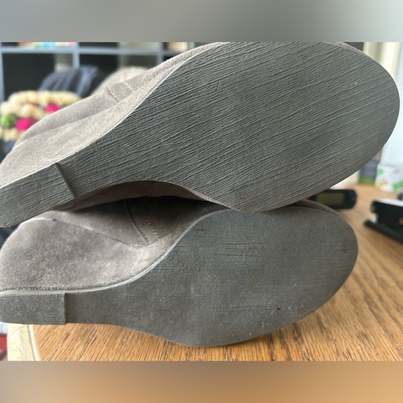 Luxury Rebel Gray Suede Wedge Knee High Boots 8 - Picture 5 of 5